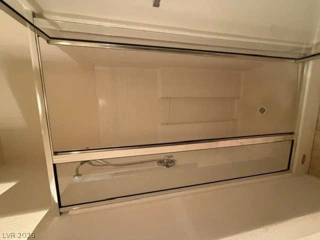 5751 Hacienda, Las Vegas, NV 89122