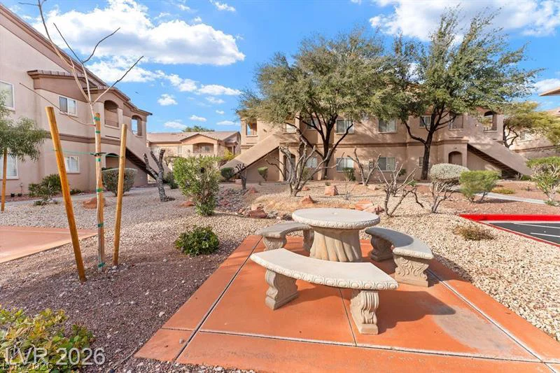 5751 Hacienda, Las Vegas, NV 89122