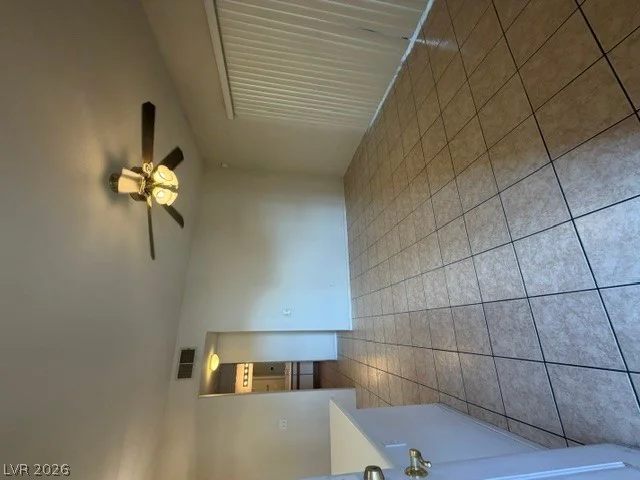5751 Hacienda, Las Vegas, NV 89122