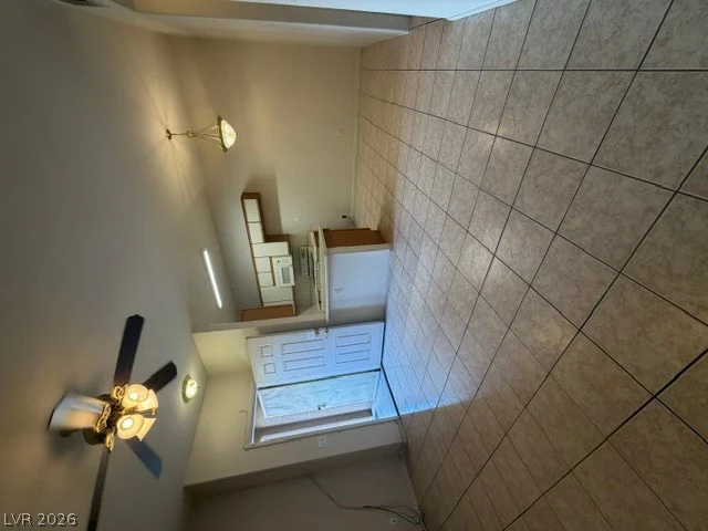 5751 Hacienda, Las Vegas, NV 89122