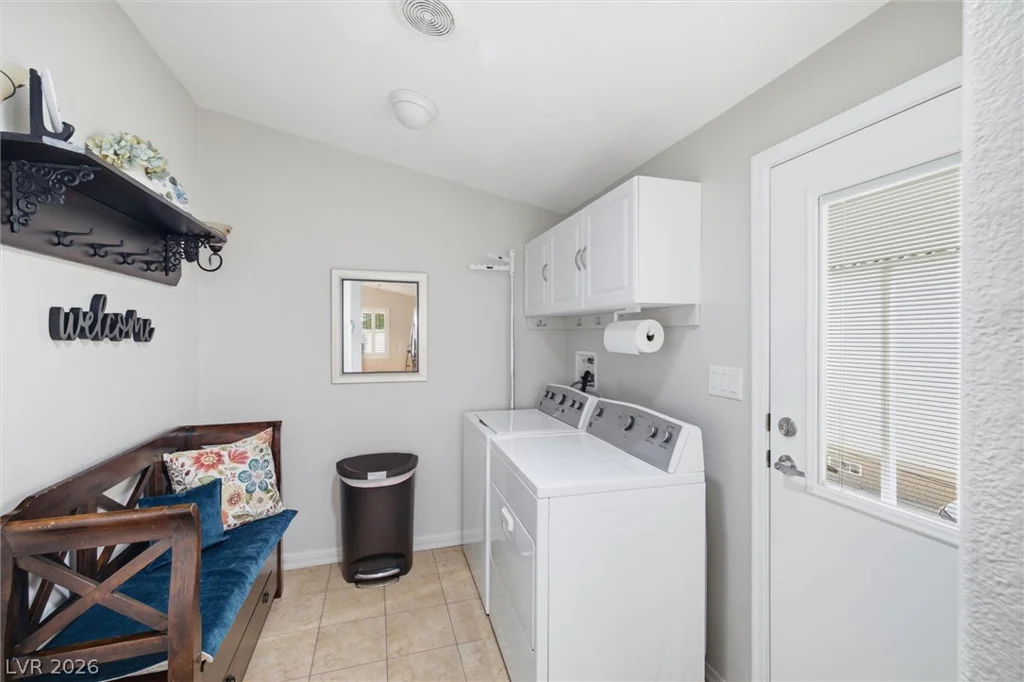 391 Inverness, Pahrump, NV 89048