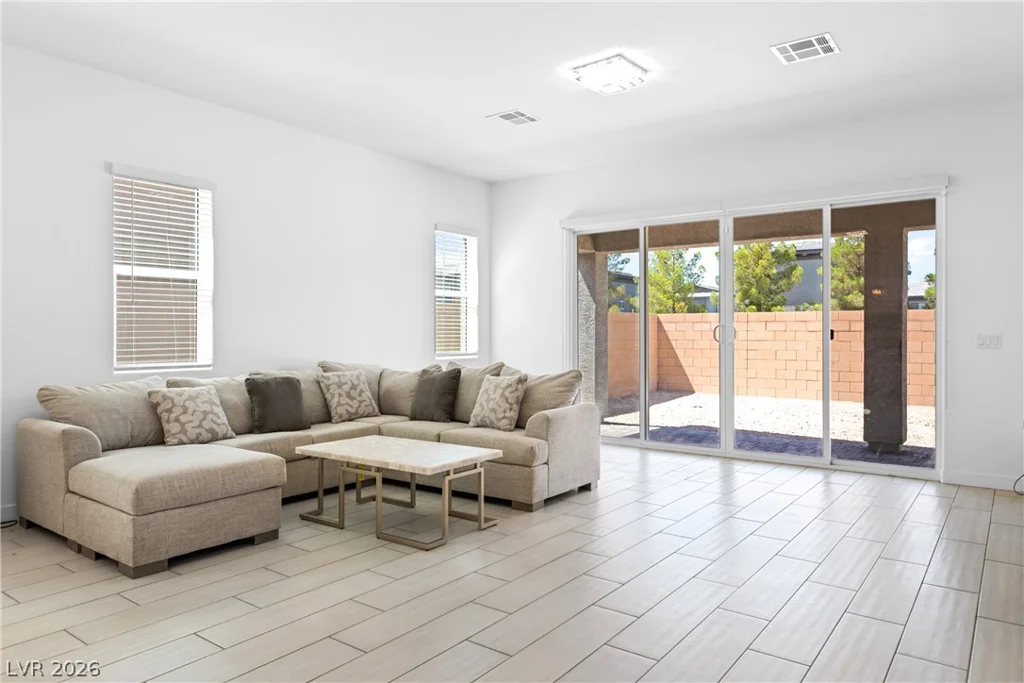 10205 Tumbaga, Las Vegas, NV 89183