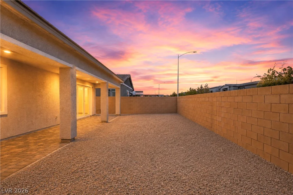 10205 Tumbaga, Las Vegas, NV 89183