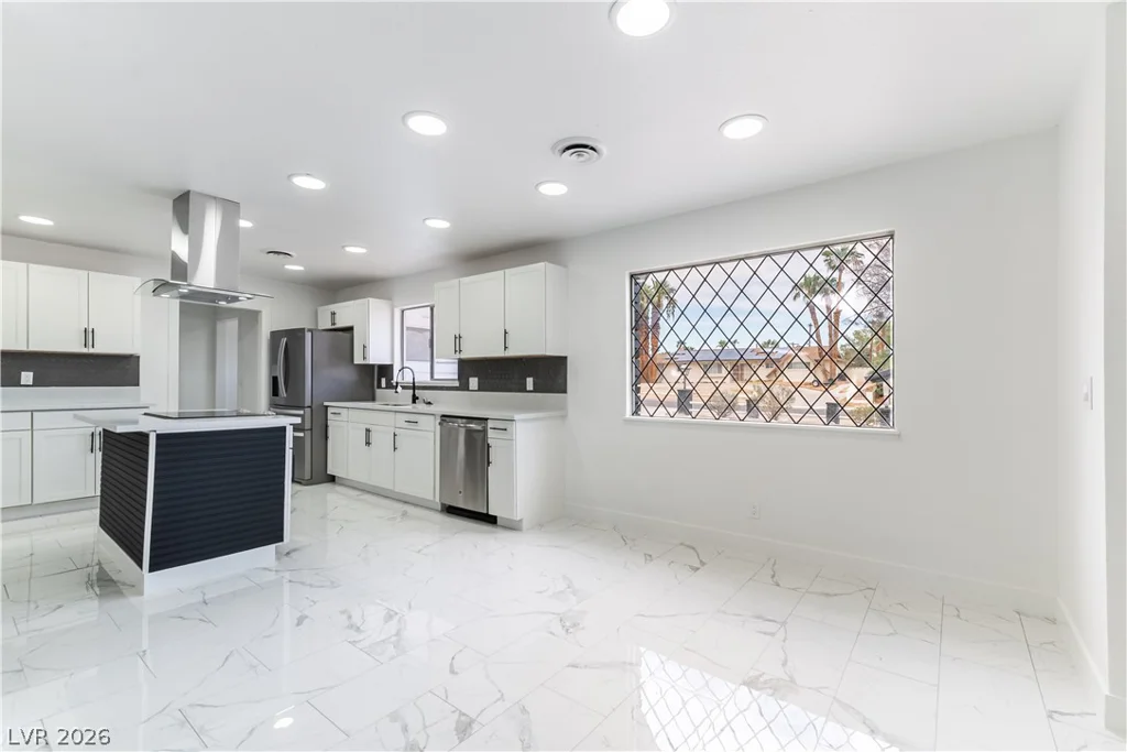 1935 Gabriel, Las Vegas, NV 89119