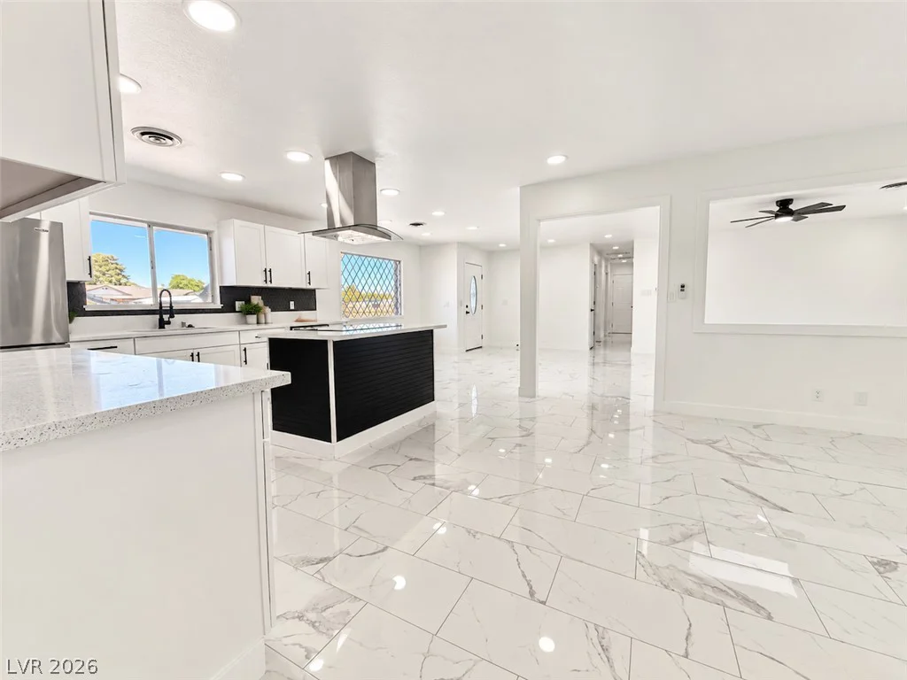 1935 Gabriel, Las Vegas, NV 89119