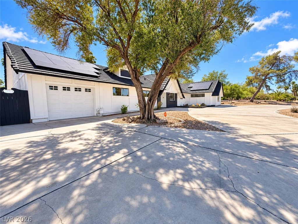 1935 Gabriel, Las Vegas, NV 89119