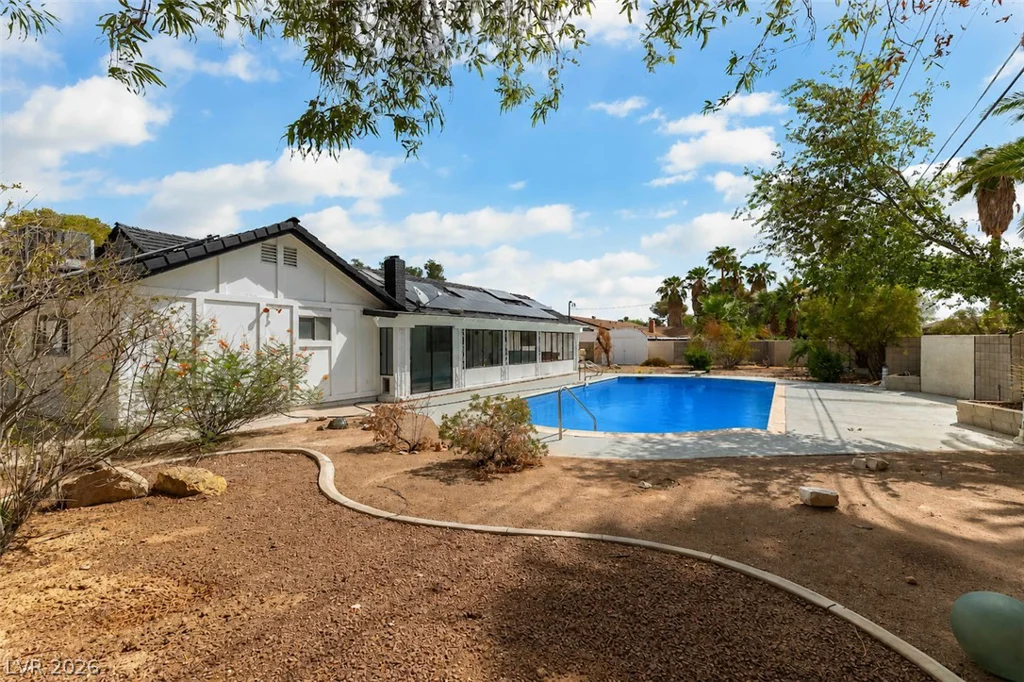 1935 Gabriel, Las Vegas, NV 89119