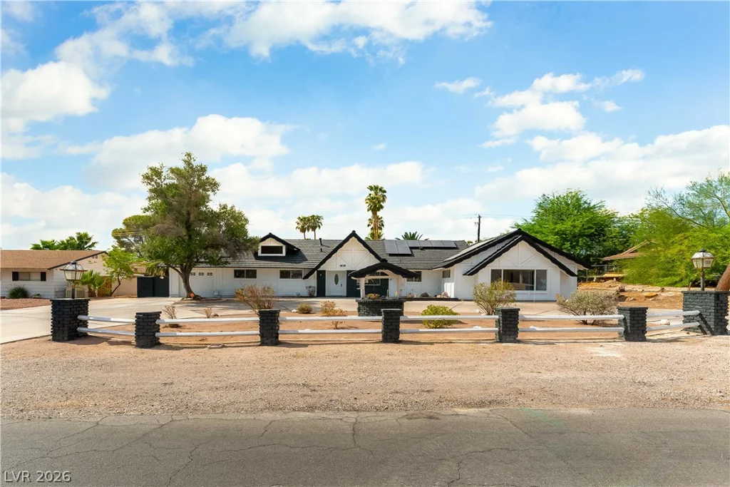 1935 Gabriel, Las Vegas, NV 89119