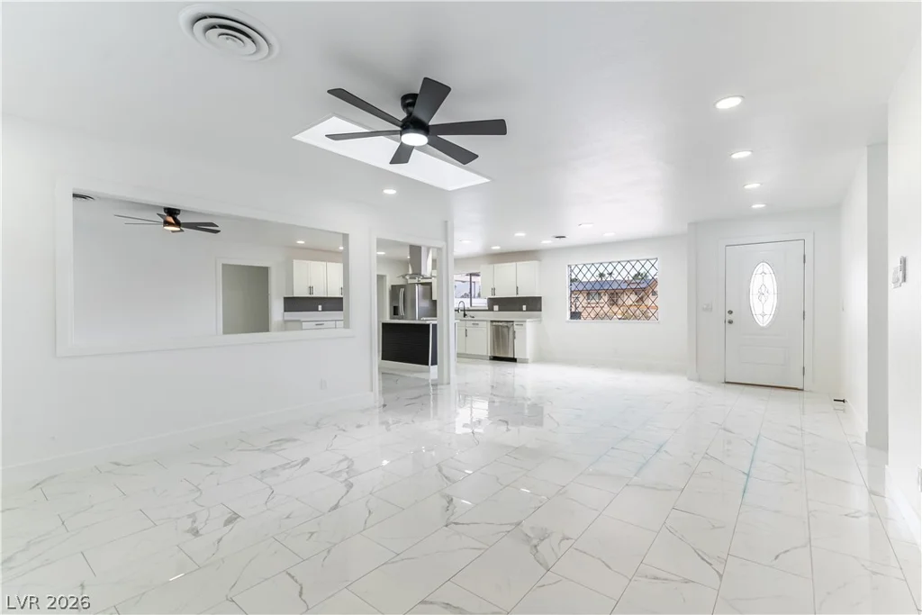 1935 Gabriel, Las Vegas, NV 89119