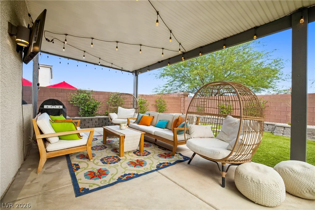 8960 Pemberton Valley, Las Vegas, NV 89139