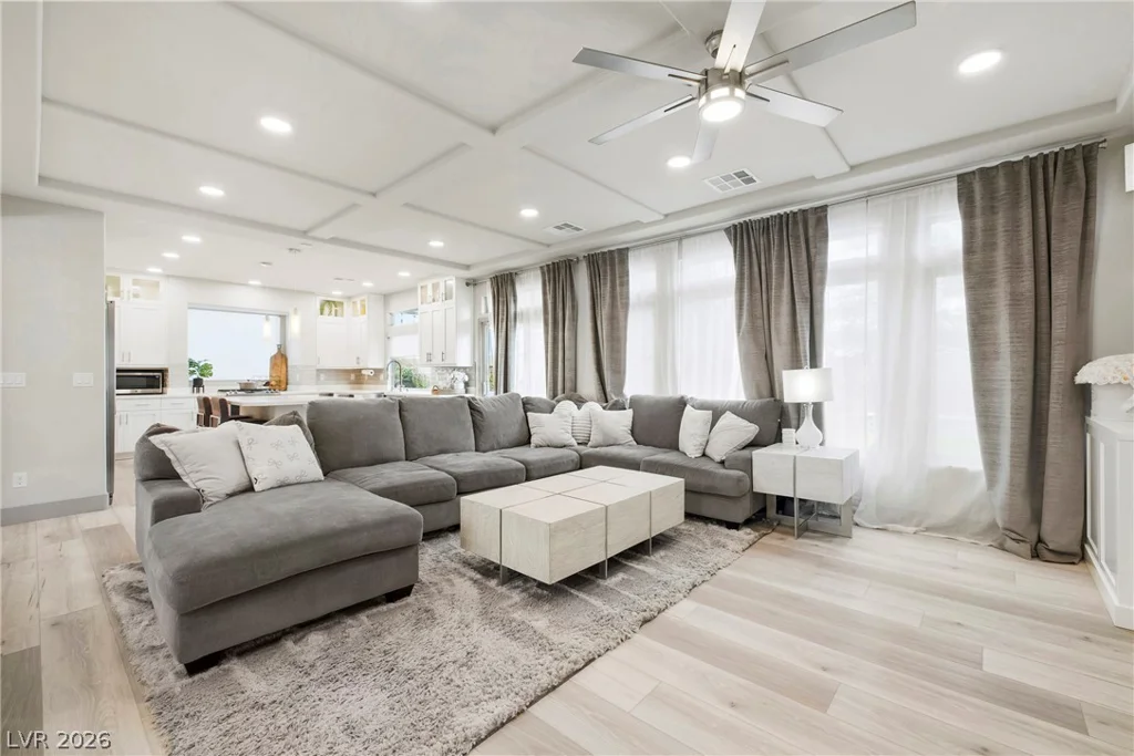 8960 Pemberton Valley, Las Vegas, NV 89139