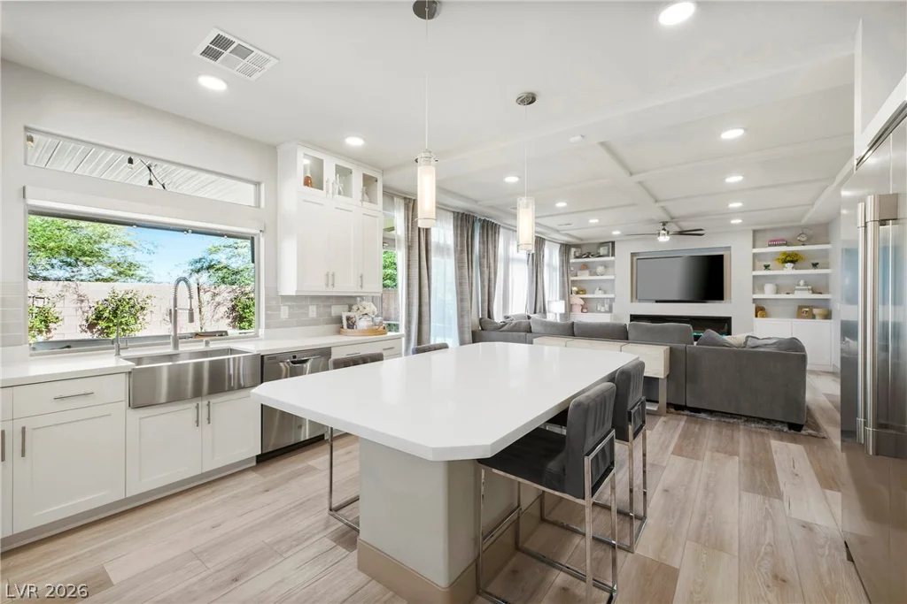 8960 Pemberton Valley, Las Vegas, NV 89139