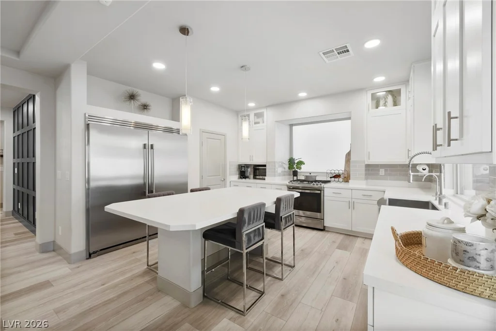 8960 Pemberton Valley, Las Vegas, NV 89139