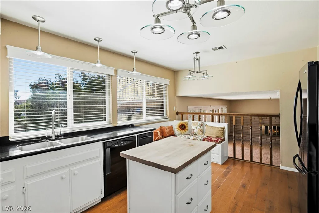 3804 Red Rock, Las Vegas, NV 89103