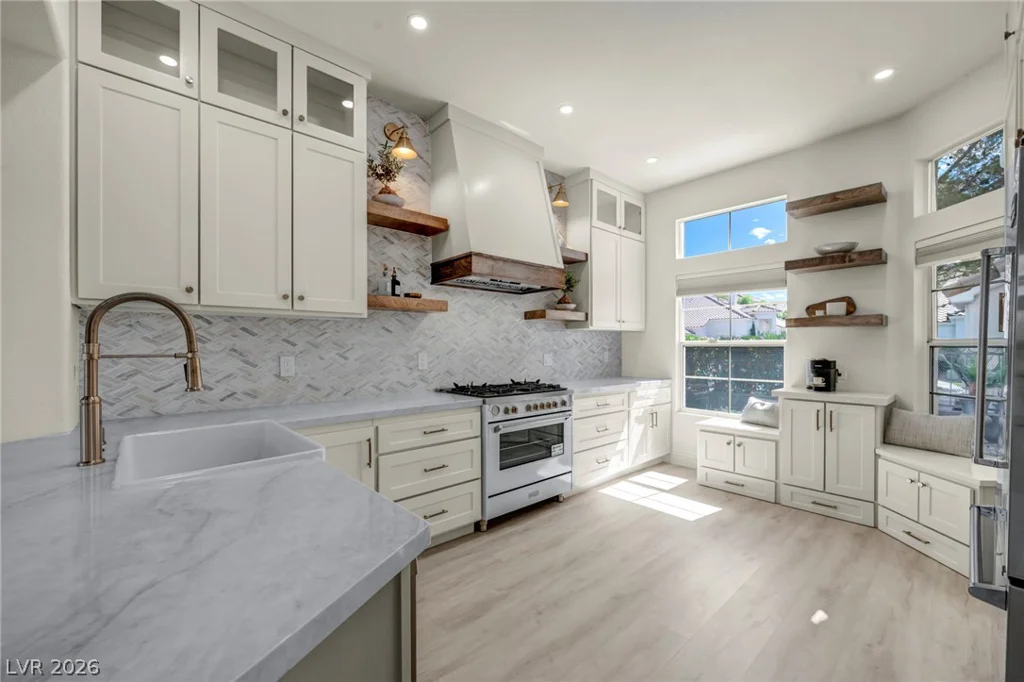 9208 Eagle Ridge, Las Vegas, NV 89134