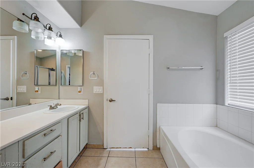 4409 Bucking Bronco, North Las Vegas, NV 89032