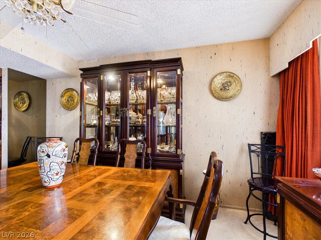 3885 Redwood, Las Vegas, NV 89103