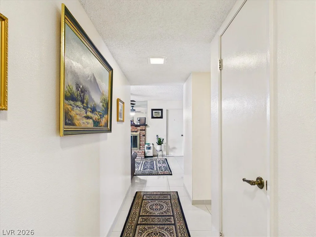 3885 Redwood, Las Vegas, NV 89103