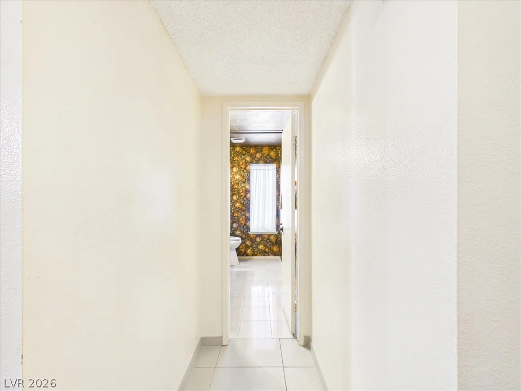 3885 Redwood, Las Vegas, NV 89103