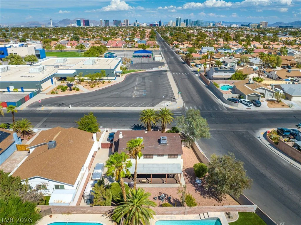 3885 Redwood, Las Vegas, NV 89103