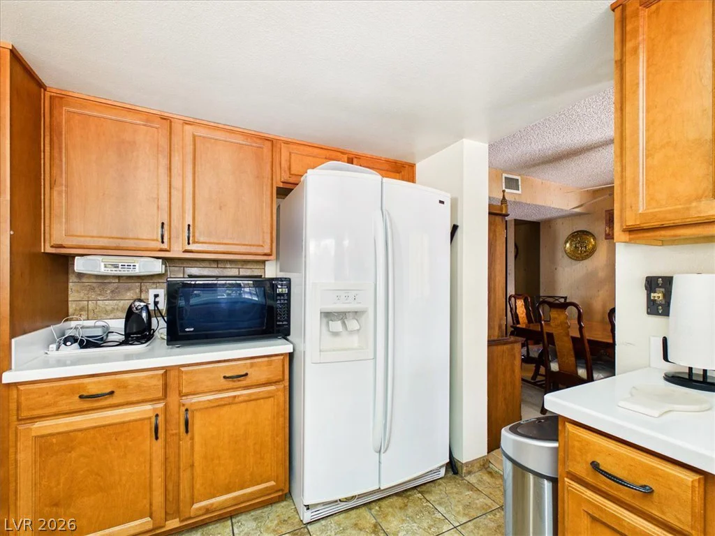 3885 Redwood, Las Vegas, NV 89103