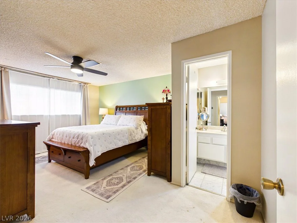 3885 Redwood, Las Vegas, NV 89103