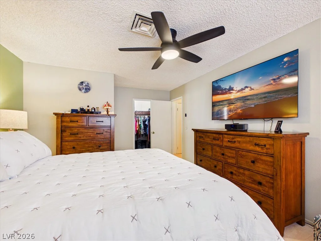3885 Redwood, Las Vegas, NV 89103