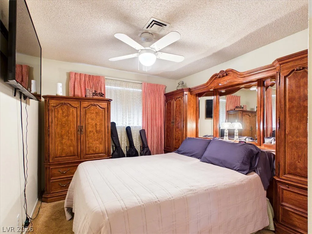 3885 Redwood, Las Vegas, NV 89103