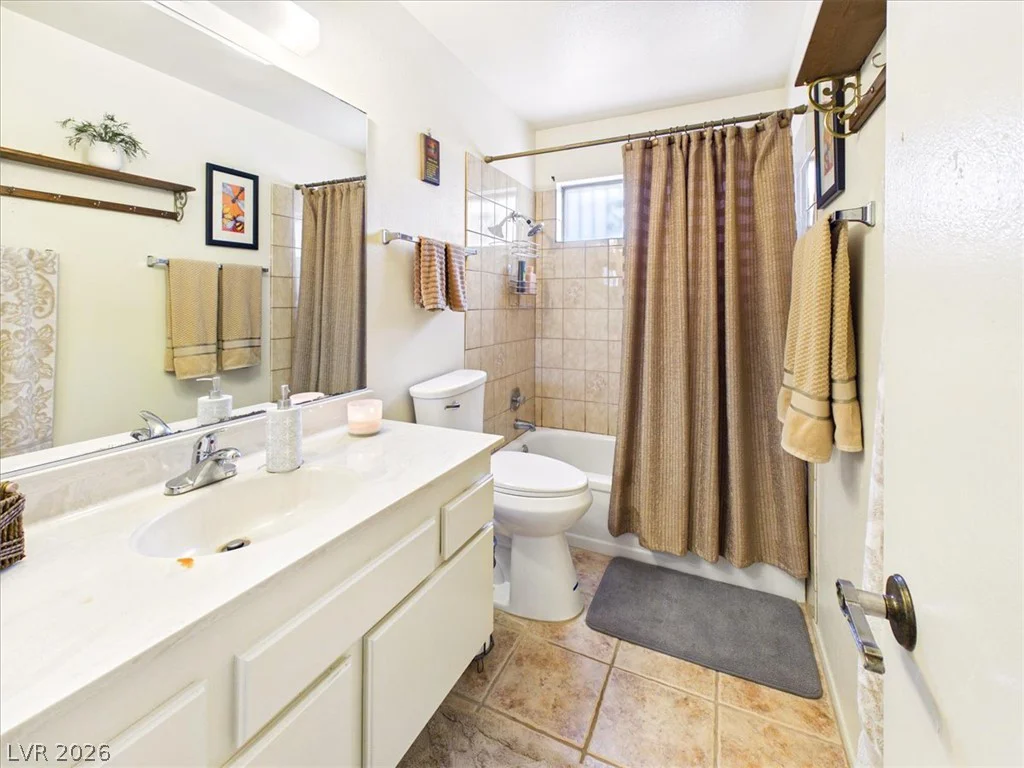 3885 Redwood, Las Vegas, NV 89103