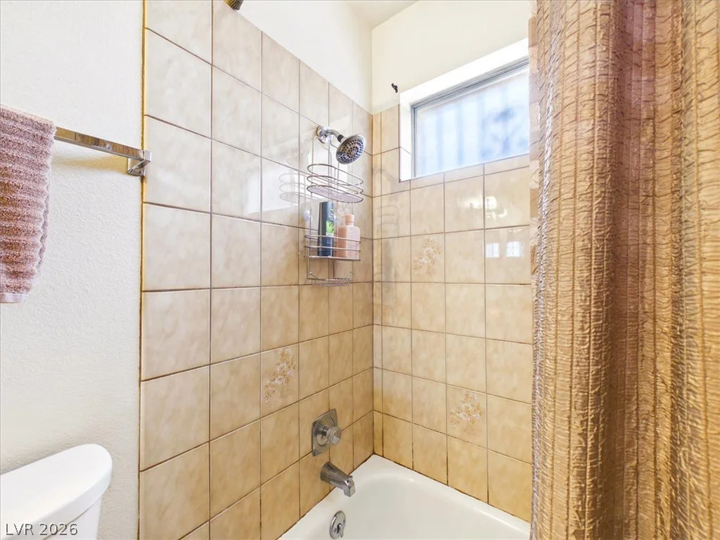 3885 Redwood, Las Vegas, NV 89103