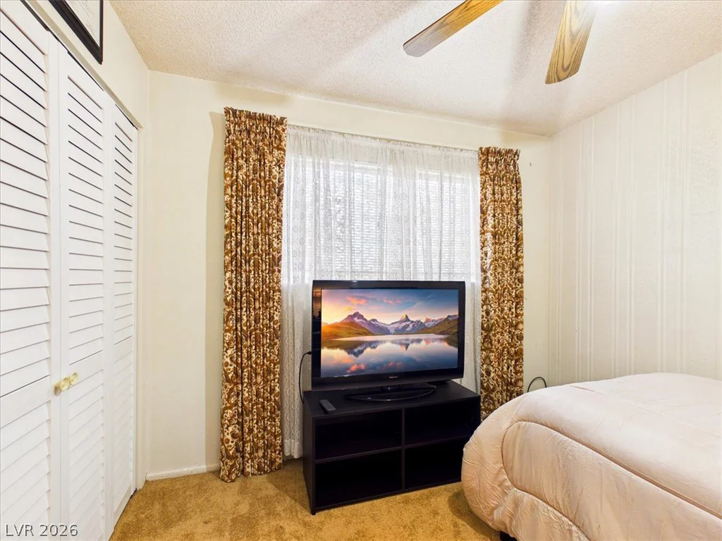 3885 Redwood, Las Vegas, NV 89103