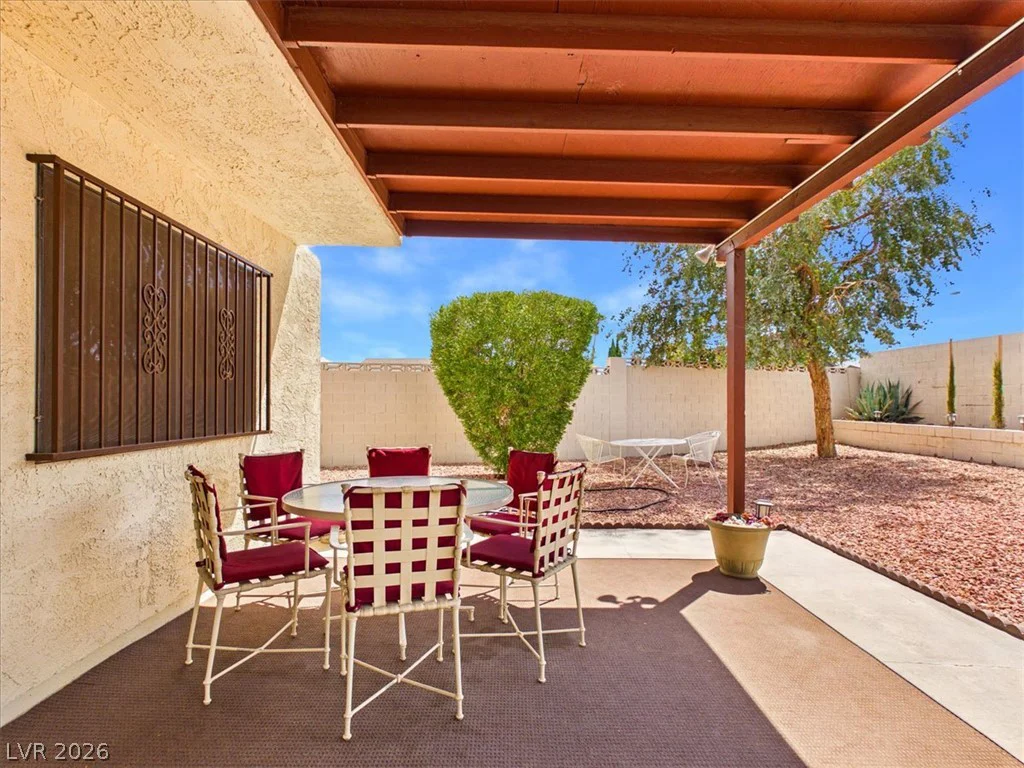 3885 Redwood, Las Vegas, NV 89103