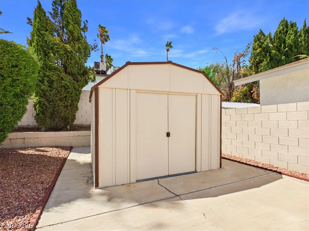 3885 Redwood, Las Vegas, NV 89103