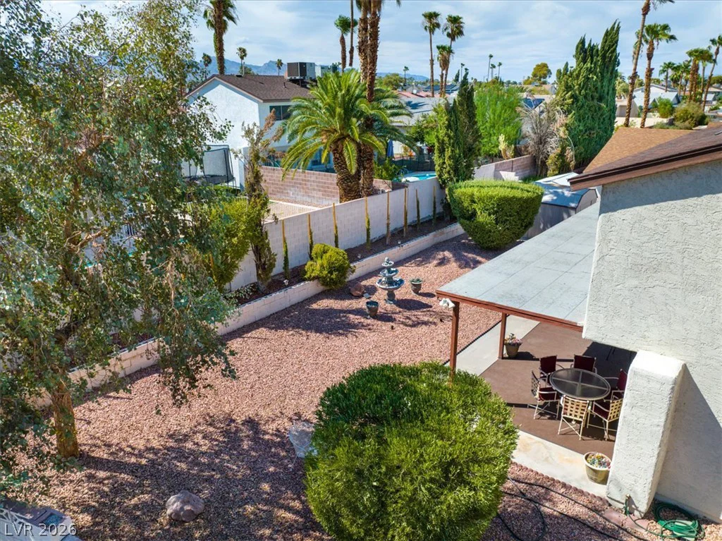 3885 Redwood, Las Vegas, NV 89103