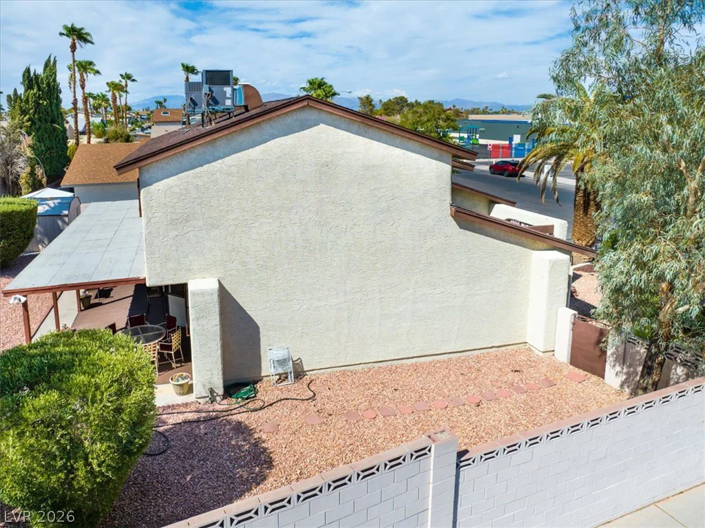 3885 Redwood, Las Vegas, NV 89103