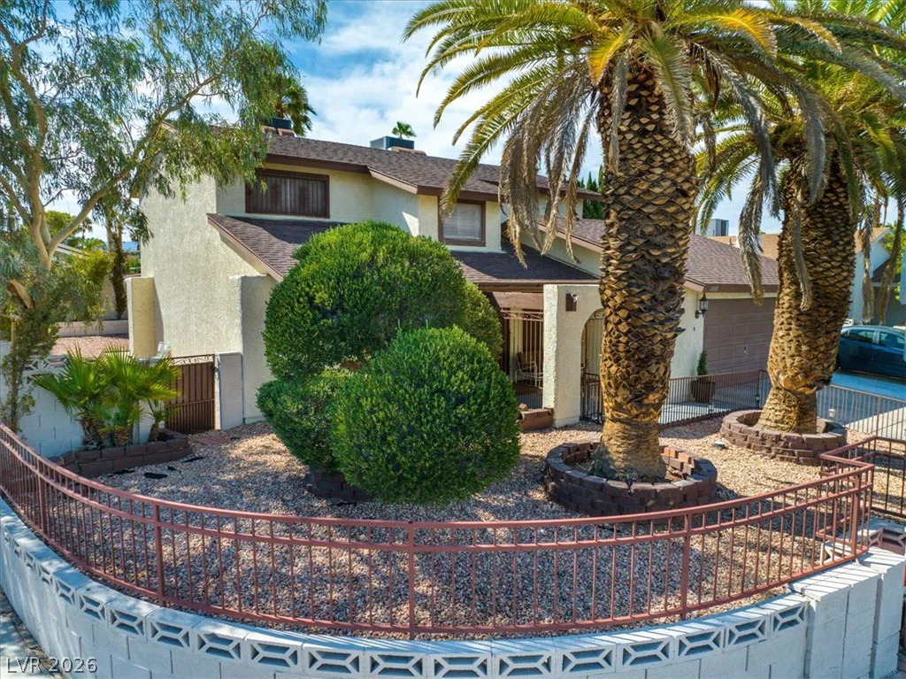 3885 Redwood, Las Vegas, NV 89103