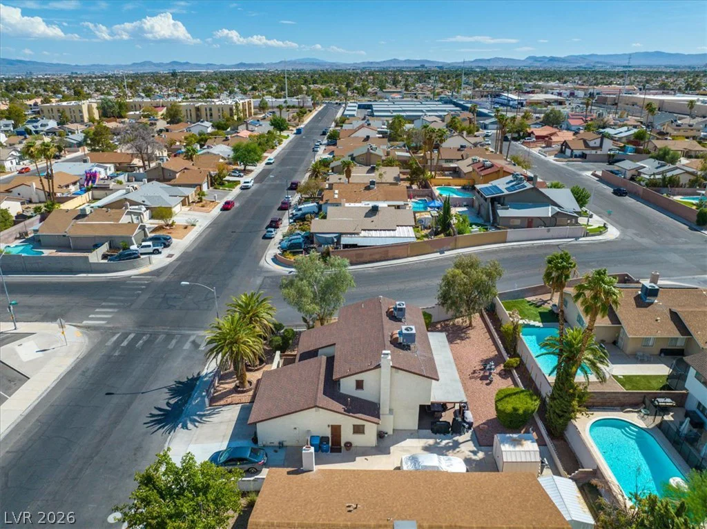 3885 Redwood, Las Vegas, NV 89103