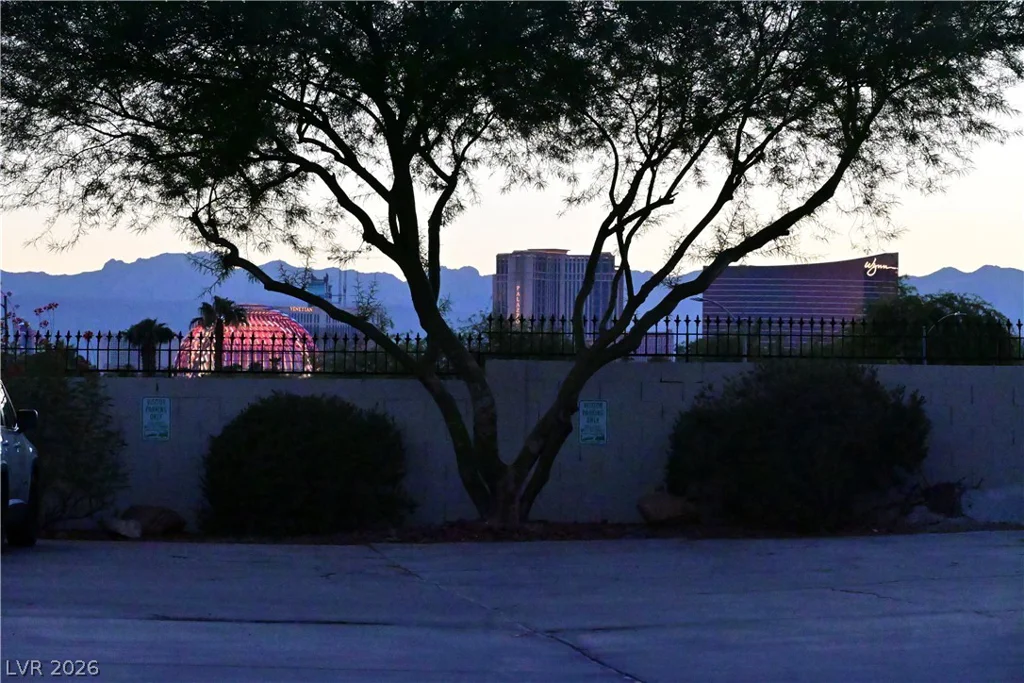3133 Pradera, Las Vegas, NV 89121