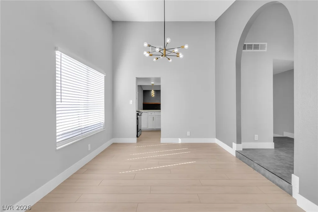 5134 Desert Inn, Las Vegas, NV 89146