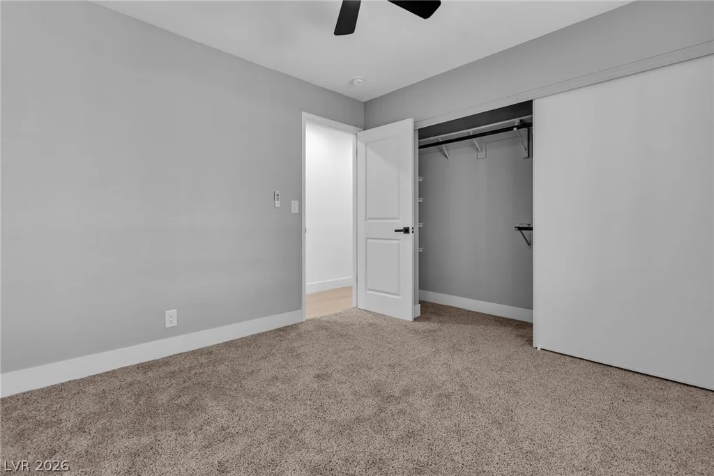 5134 Desert Inn, Las Vegas, NV 89146
