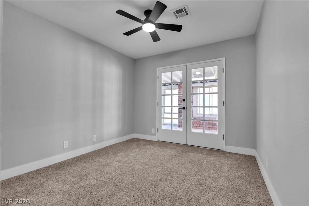 5134 Desert Inn, Las Vegas, NV 89146