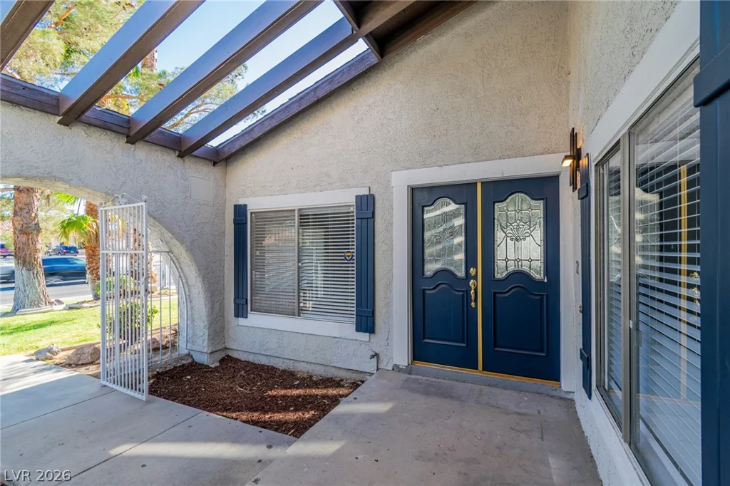 5134 Desert Inn, Las Vegas, NV 89146