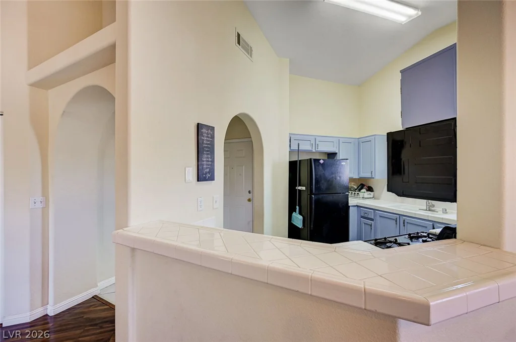 900 Heavenly Hills, Las Vegas, NV 89145