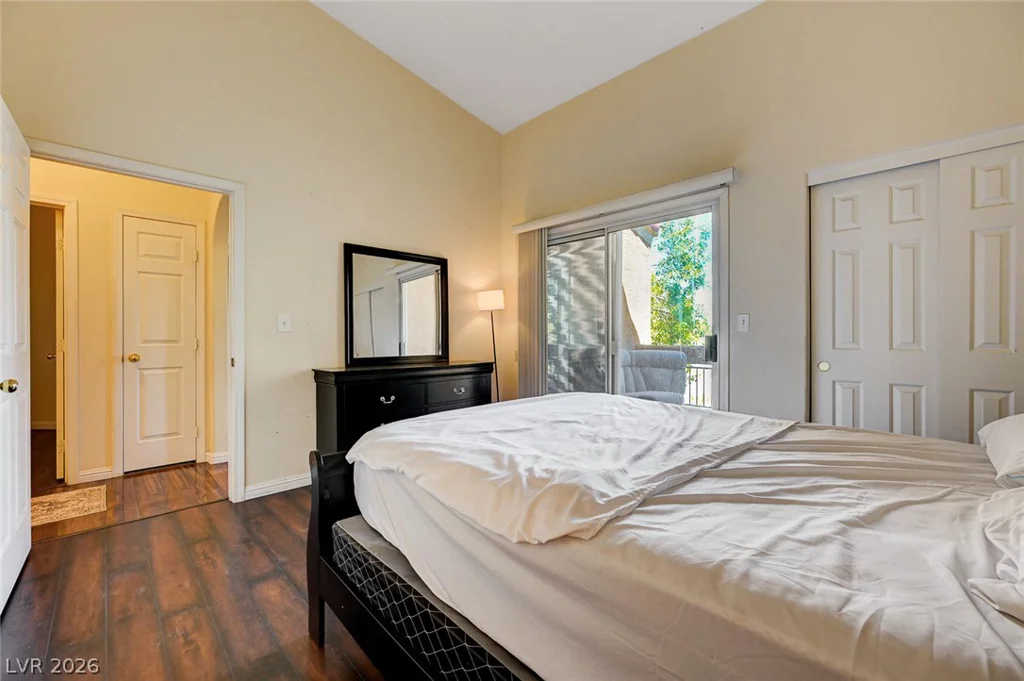 900 Heavenly Hills, Las Vegas, NV 89145
