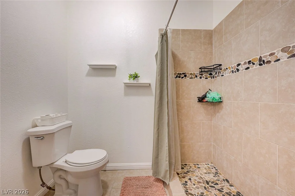 900 Heavenly Hills, Las Vegas, NV 89145