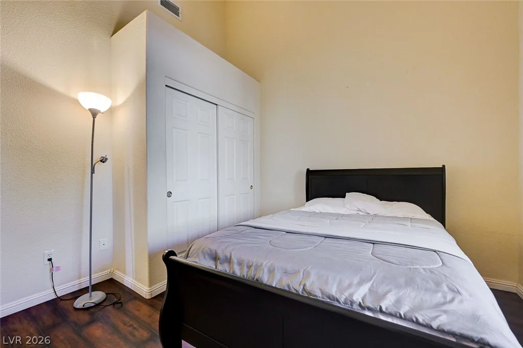 900 Heavenly Hills, Las Vegas, NV 89145