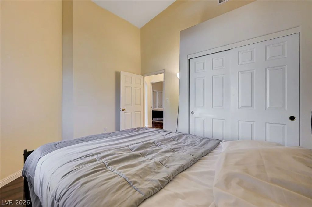 900 Heavenly Hills, Las Vegas, NV 89145