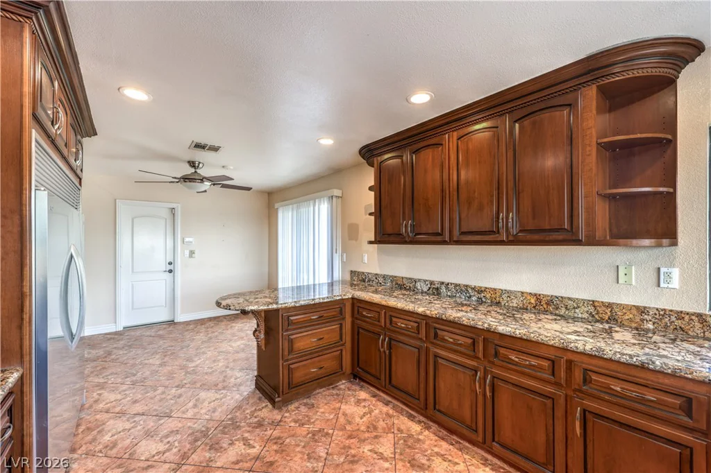 2617 YARDLEY, Las Vegas, NV 89102