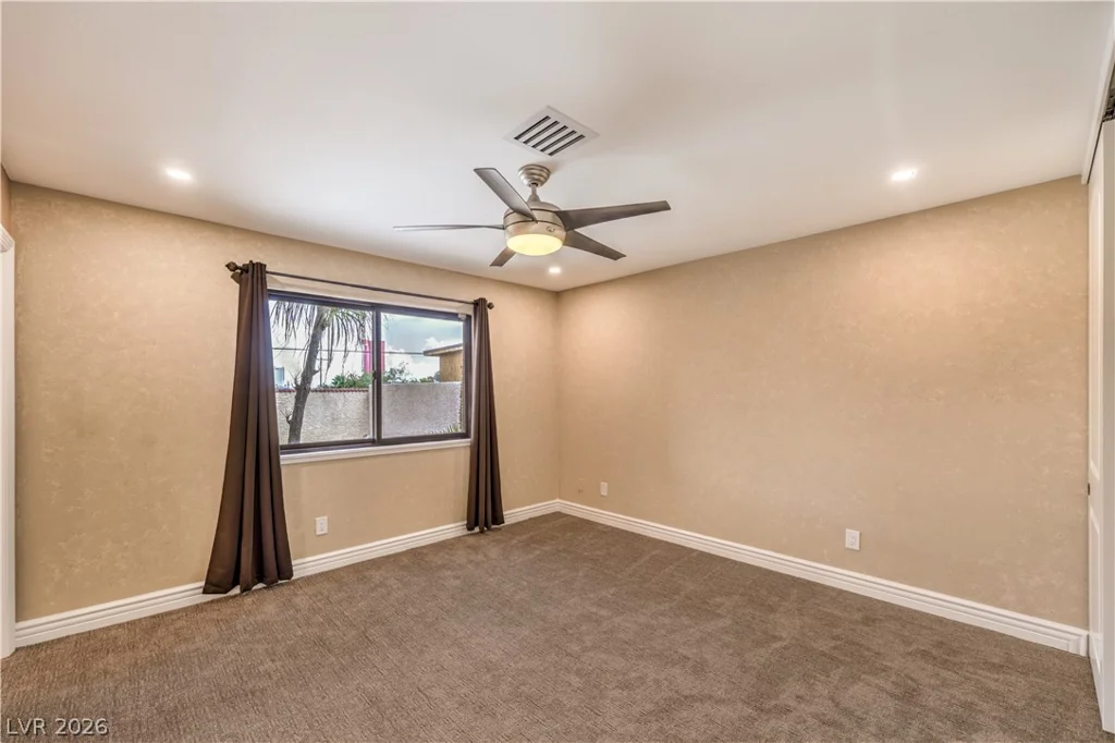 2617 YARDLEY, Las Vegas, NV 89102