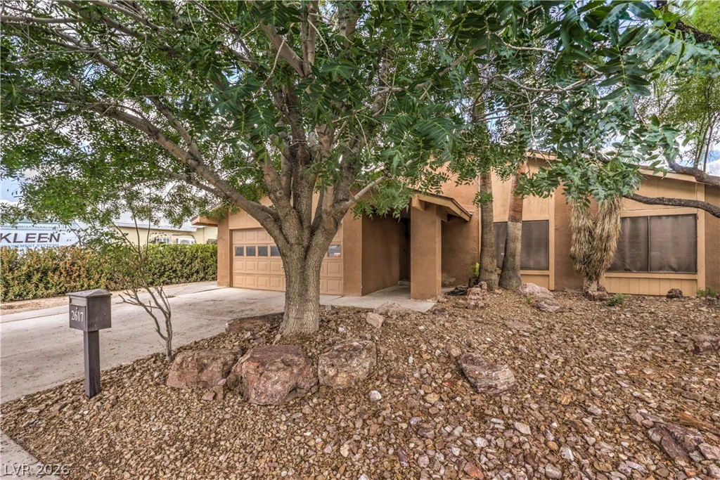 2617 YARDLEY, Las Vegas, NV 89102